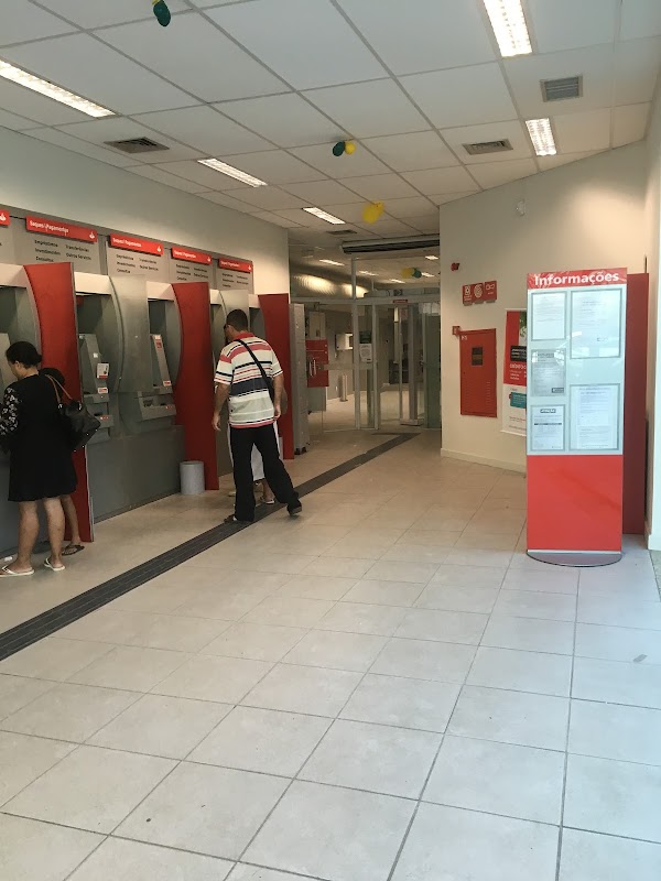 Banco Santander - Agência 3883 Cariacica - Agência Bancária em Campo Grande, Cariacica/ES - Foto 5