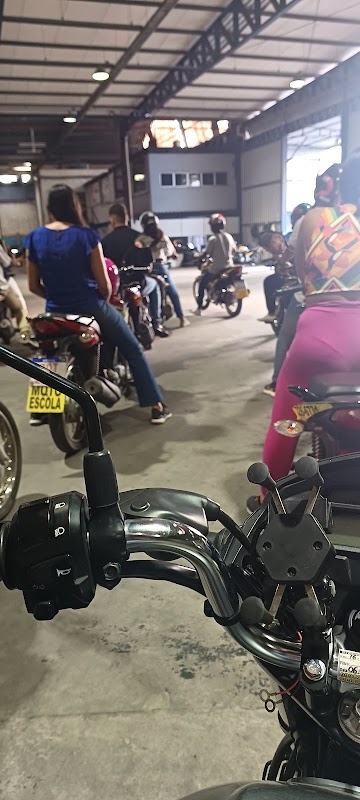 Área de Treinamento de Motos de Cariacica - Autoescola em Campo Grande, Cariacica/ES - Foto 4