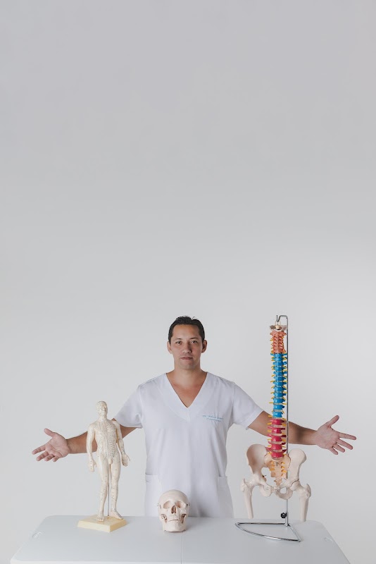 Dr. Márcio Roberto - Especialista Em Coluna E Relaxamento Corporal - Fisioterapia em Campo Grande, Cariacica/ES - Foto 5