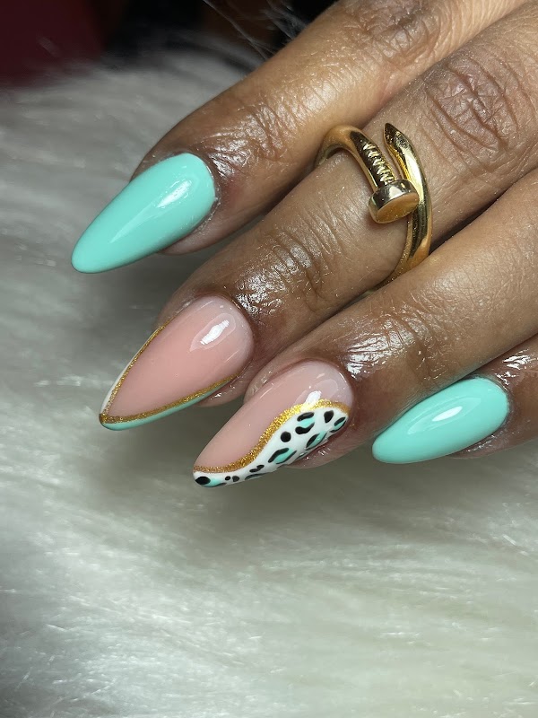 Estúdio Claudia Dias - Salão de Beleza em Campo Grande, Cariacica/ES - Foto 3